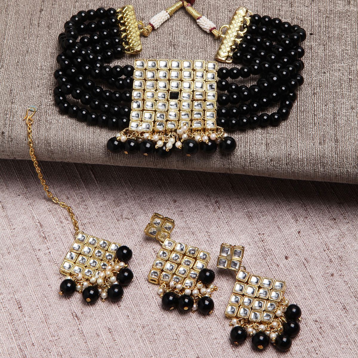 Karatcart Gold Plated Embellished Kundan And Black Beads Handcrafted