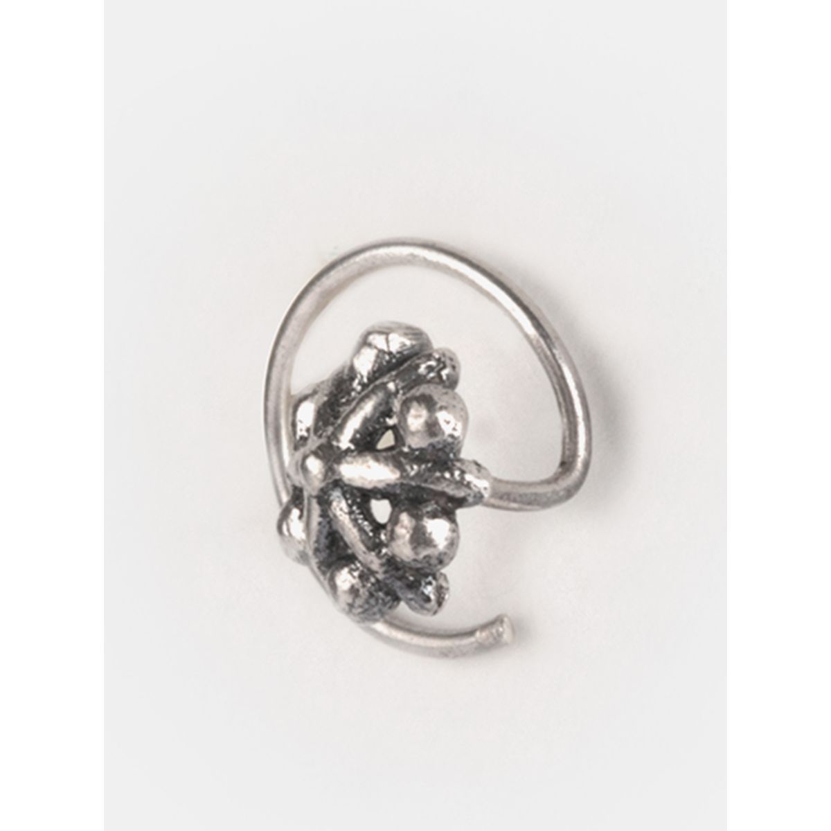 Buy Shaya By Caratlane Phuli Inspired Nose Pin In Silver Online