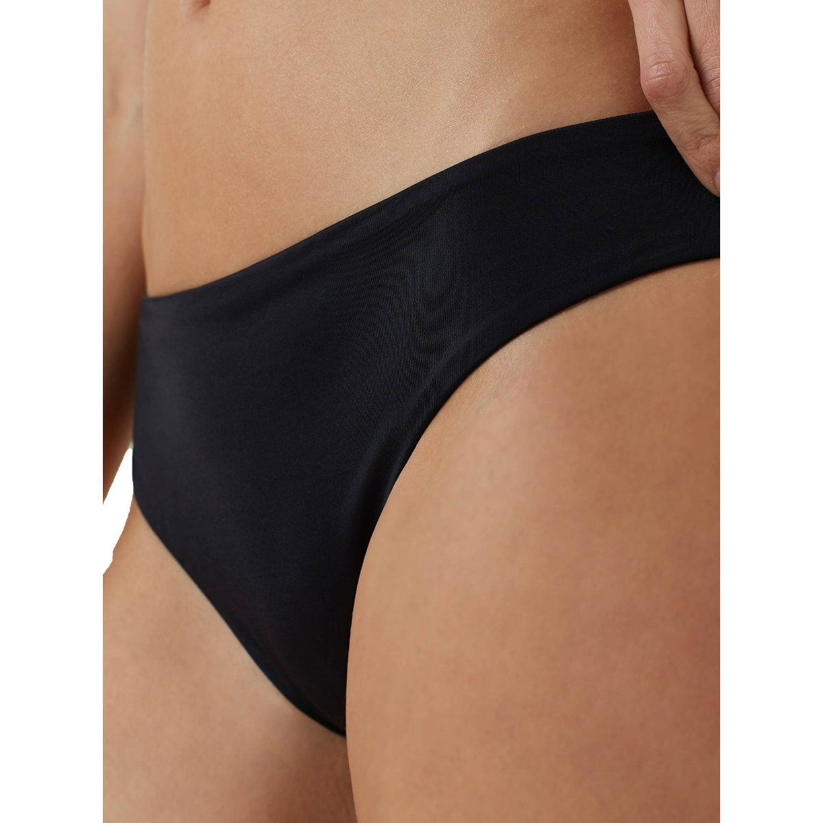 Buy Yamamay Black Essentials Bikni Bottom Solid Bikini Online