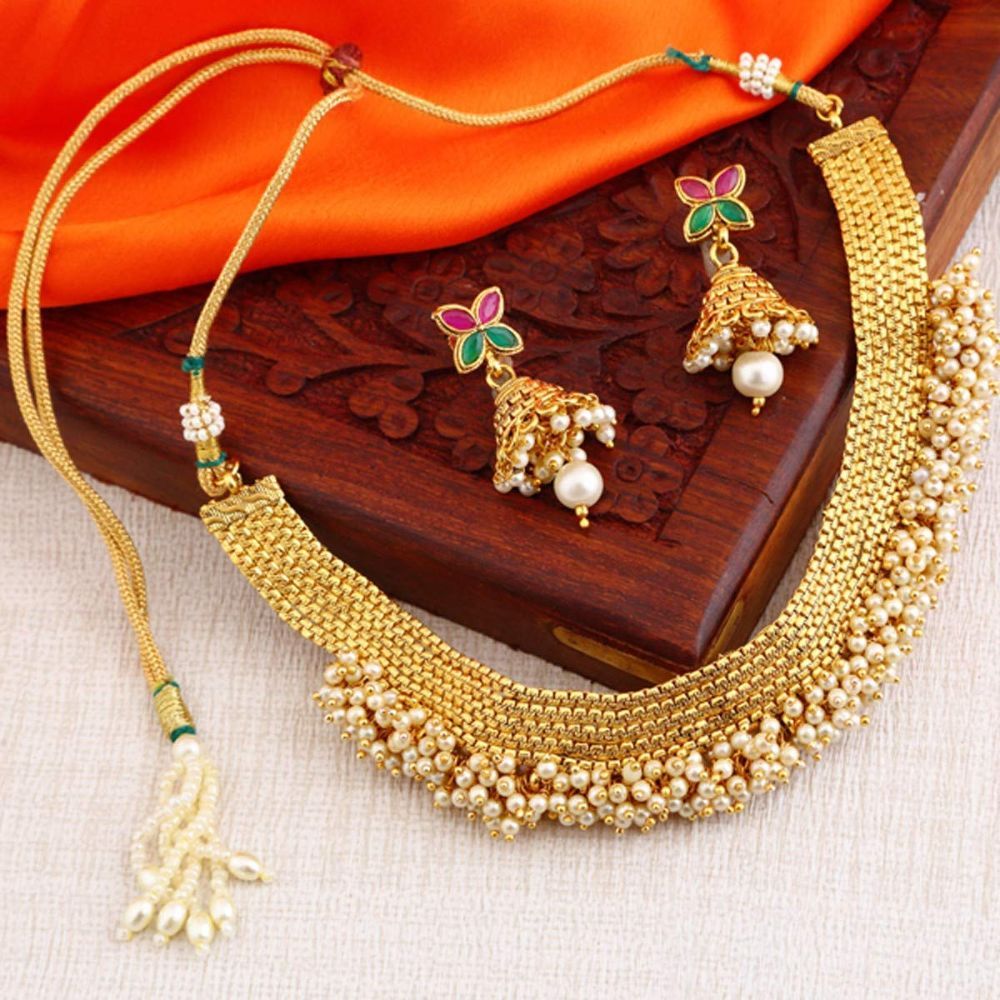 Sukkhi Amazing Gold Plated Wedding Jewellery Pearl Choker Necklace Set