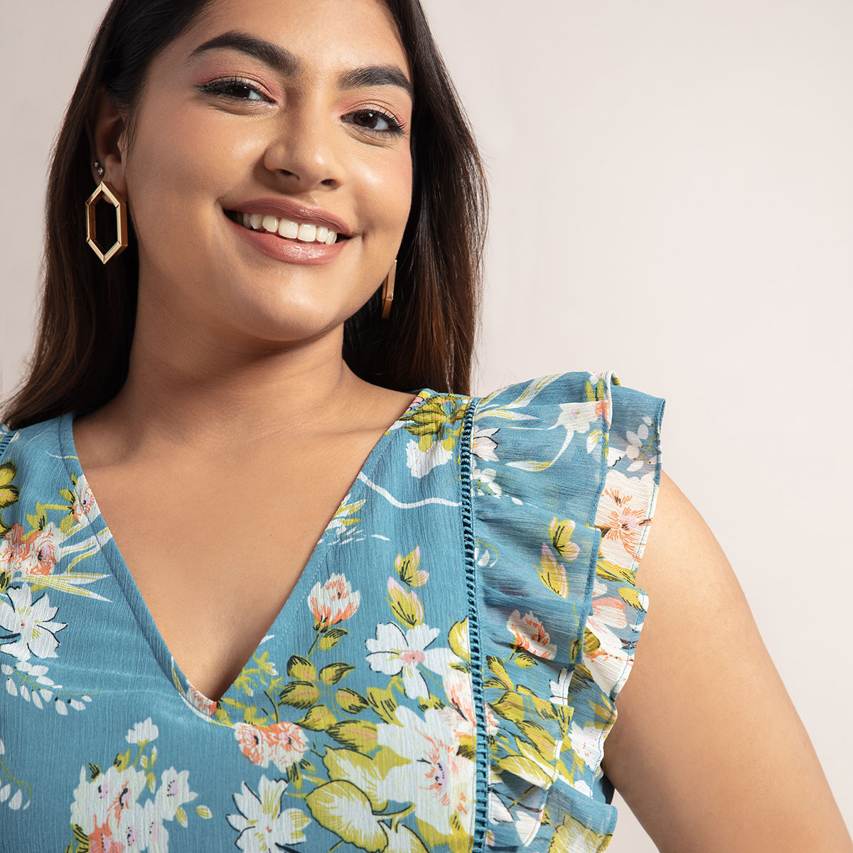 Twenty Dresses By Nykaa Fashion Curve Bloom And Grow Top Buy Twenty