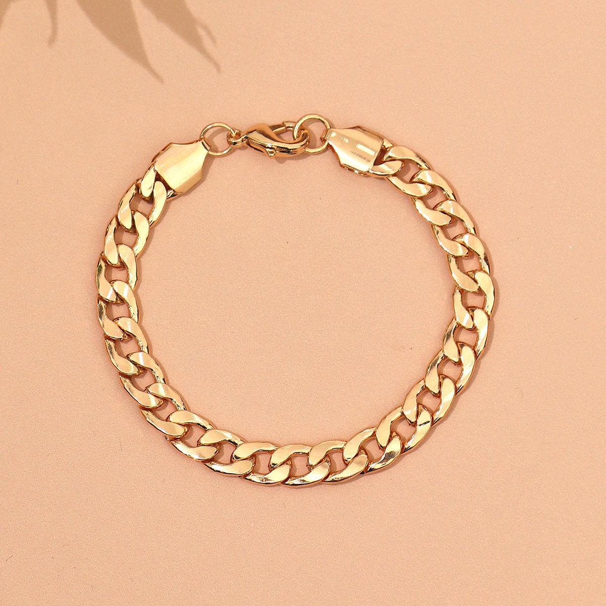 Pipa Bella By Nykaa Fashion Contemporary Solid Gold Link Bracelet Buy