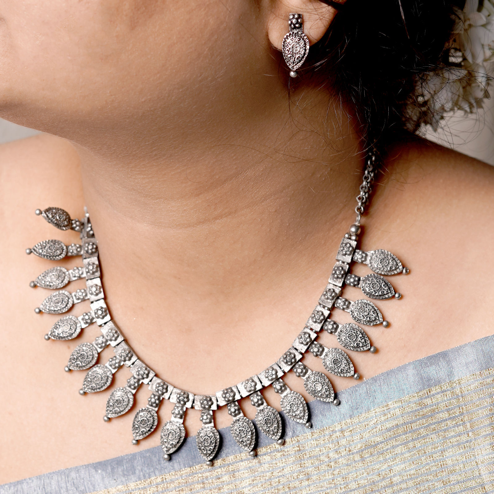 Teejh Avika Leaf Silver Oxidised Necklace Set For Women Buy Teejh