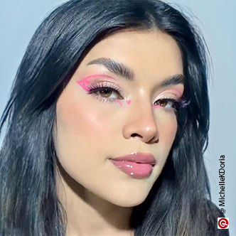 pink eye makeup look