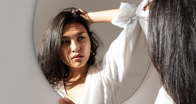 Dry, Brittle Hair? Meet The 8 Best Shampoos To Treat And Prevent Split Ends