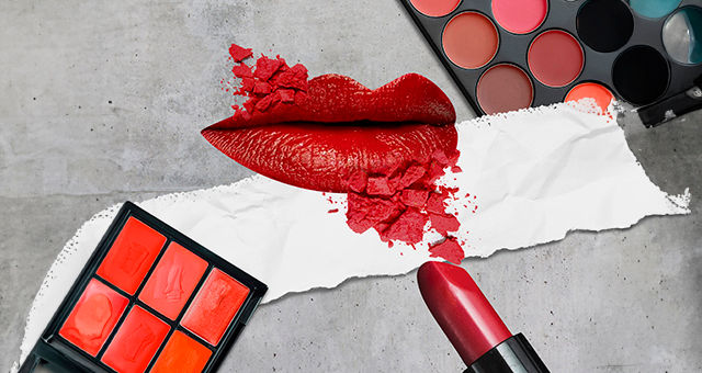 How to Apply Lip Liner Like a Pro