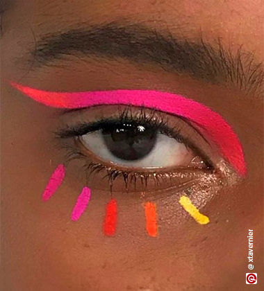 UV graphic eyeliner makeup