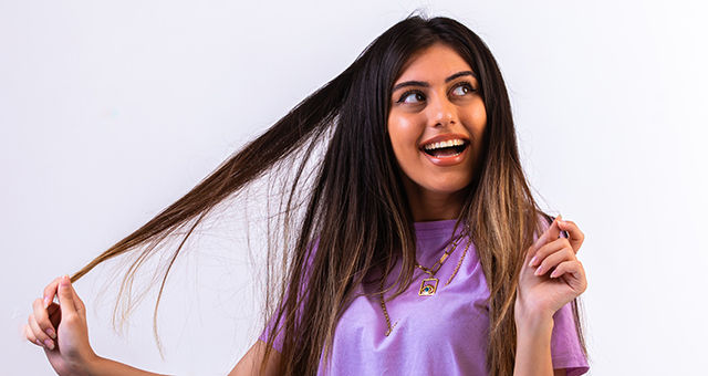Tips On How to Make Hair Strong For Healthier, Thicker Locks