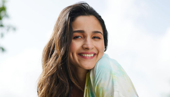 How To Naturally Enhance Your Lip Color?