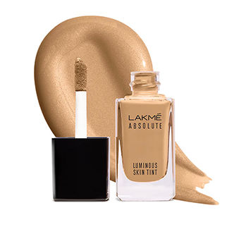 Lakme Absolute Luminous Skin Tint