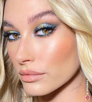 Hailey Beiber wearing glitter eyeshadow