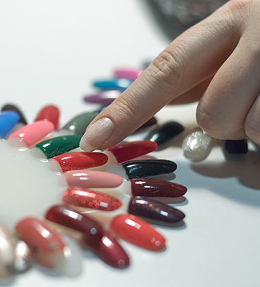 Gel Nails vs Acrylic and Stick-Ons