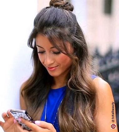 hairstyles for frizzy hair