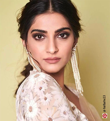 Sonam kapoor

