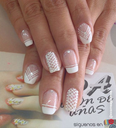 French Manicure Nail Art - fishnet mani