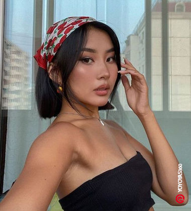 Quick And Easy Scarf - hairstyles for straight hair
