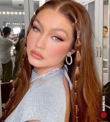Gigi Hadid with bubble braids – hairstyle for straight hair
