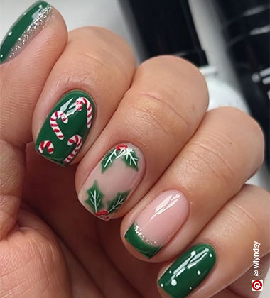 Green And Red Christmas Nail Art 