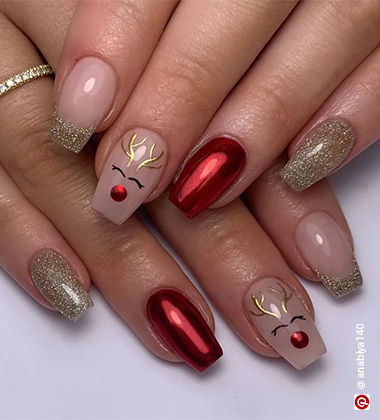 Glam Reindeer Christmas Nail Art