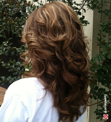 hairstyle for layered hair - beach waves and loose curls