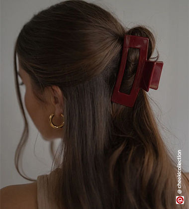 hairstyles for straight hair with a claw clip