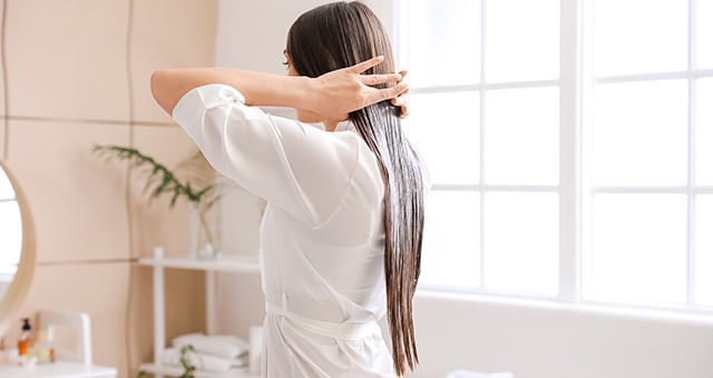 Hot Oil Treatment For Hair Benefits And How To Use It