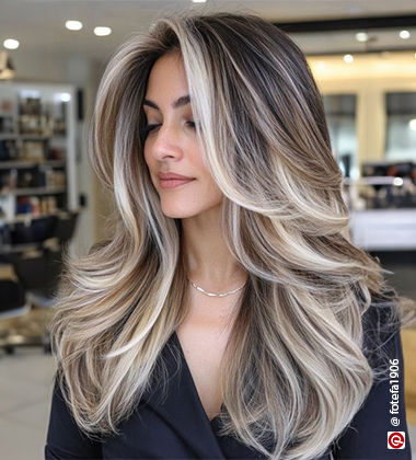 woman with greyish hair
