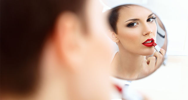 Valentine's Day Makeup Looks For A Stunning Date Night