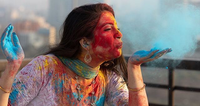 Everything You Need to Shield Your Skin And Hair This Holi
