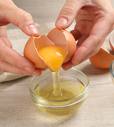 open pores treatment at home with egg white