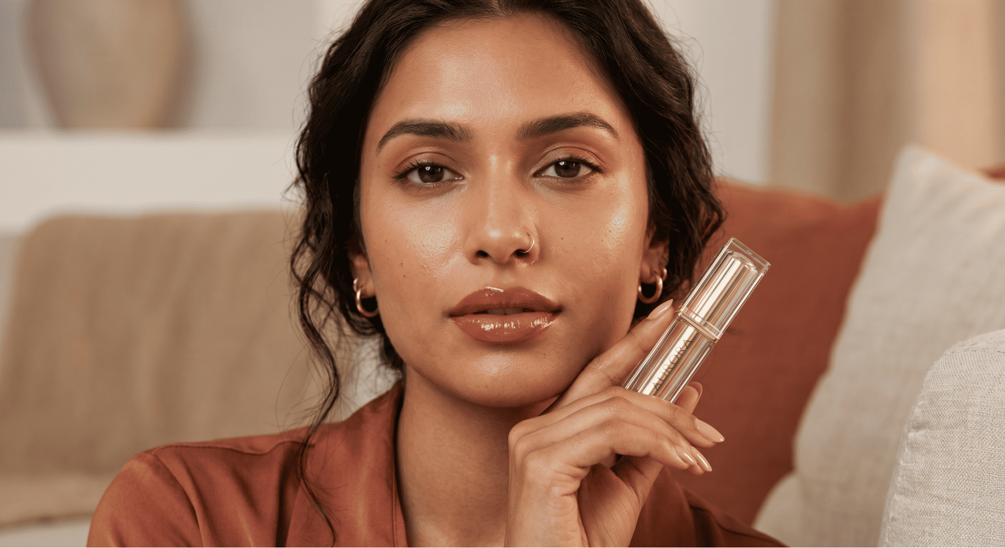 Gloss-Lock Lipsticks Explained: Why Hybrid Lip Formulas Are Everywhere Right Now