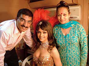 Picture perfect with Bharat and Dorris - 1