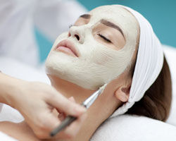 Neha Dhupia on how to take the perfect selfie! - 3