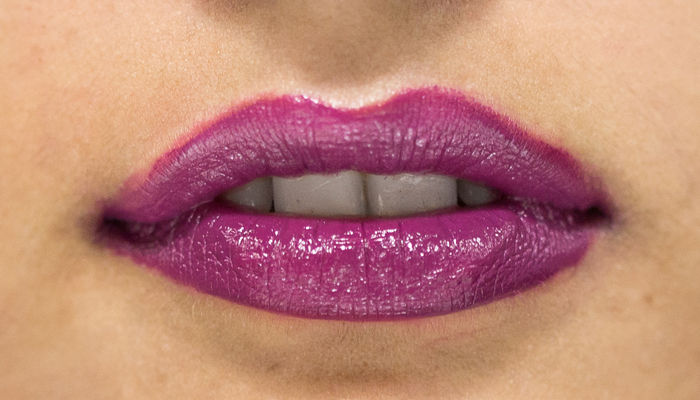 Dazzle with our DIY Glitter Lip Guide - 4