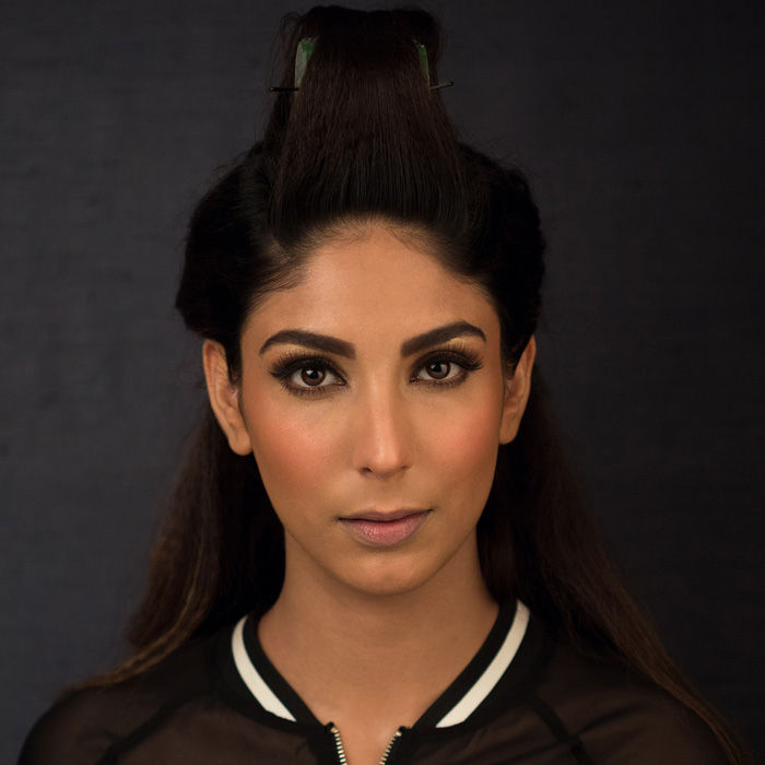 Bharat Godambe shows you how to look like a Sabyasachi bride - 6