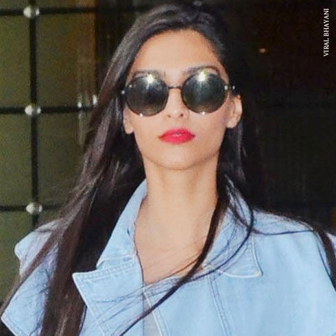 STARLETS IN THE RAIN: 8 Celeb Beauty Looks - 5