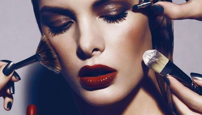 BEAUTY WATCH: 4 Steps To Selfie Perfection - 1