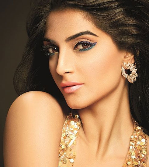 Sonam Inspired Bold Eyeliner Looks - 4