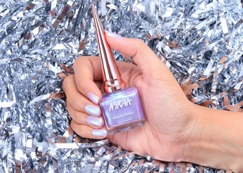 Go Holographic With Nykaa Unicorn Potion Nail Enamel - 6