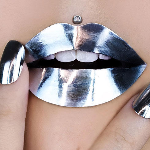 Move Over Mattes, the Glass Lip is Here to Slay - 2