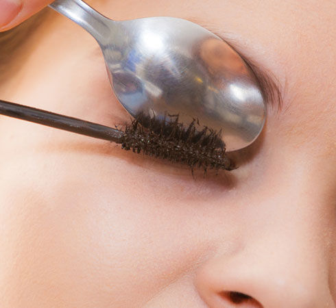Makeup Hacks for eyelashes