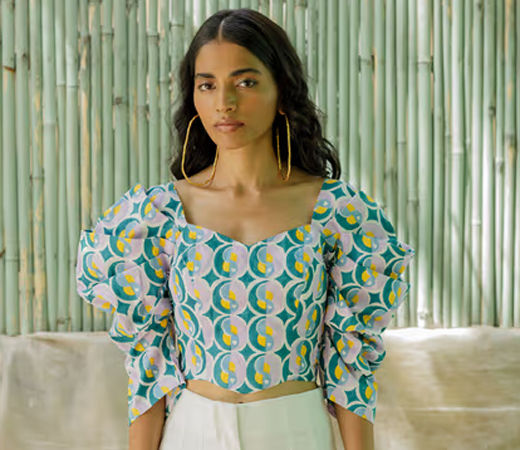 Geo Rhythm Sculpted Sleeve Top
