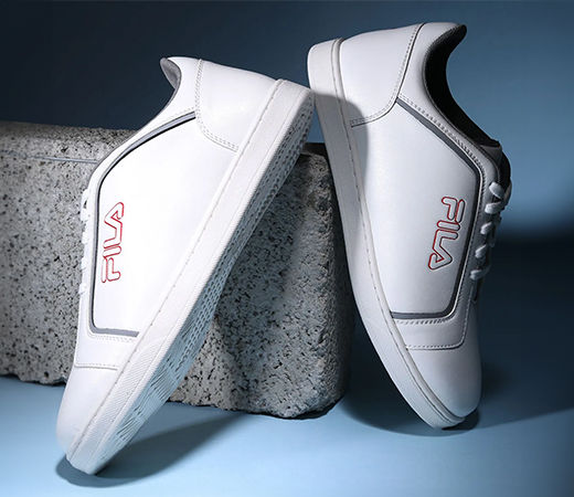 Men White Ruma Sneakers