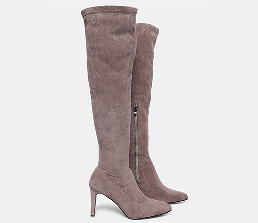 Show The Snow Boots