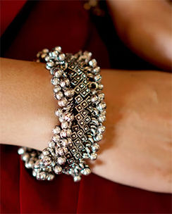 Teejh by Joker and Witch Oxidized Ghungroo Bangle