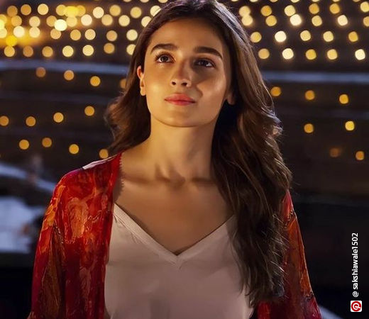 Alia Bhatt wearing red shrug in Brahmastra