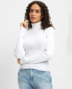 Forever 21 Solid White Sweater

