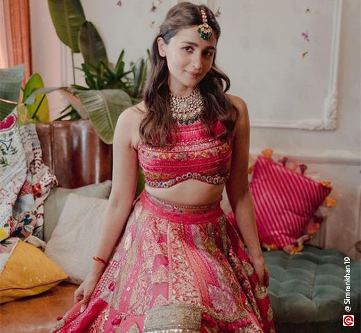 mehndi outfit ideas from Alia Bhat