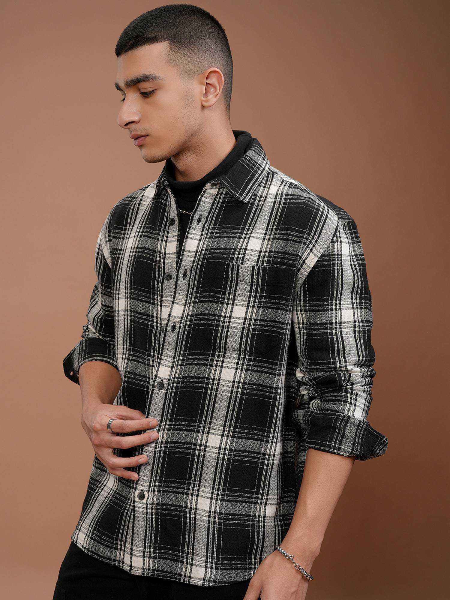 Buy HIGHLANDER Men Relaxed Fit Tartan Checked Cotton Black Casual Shirt ...