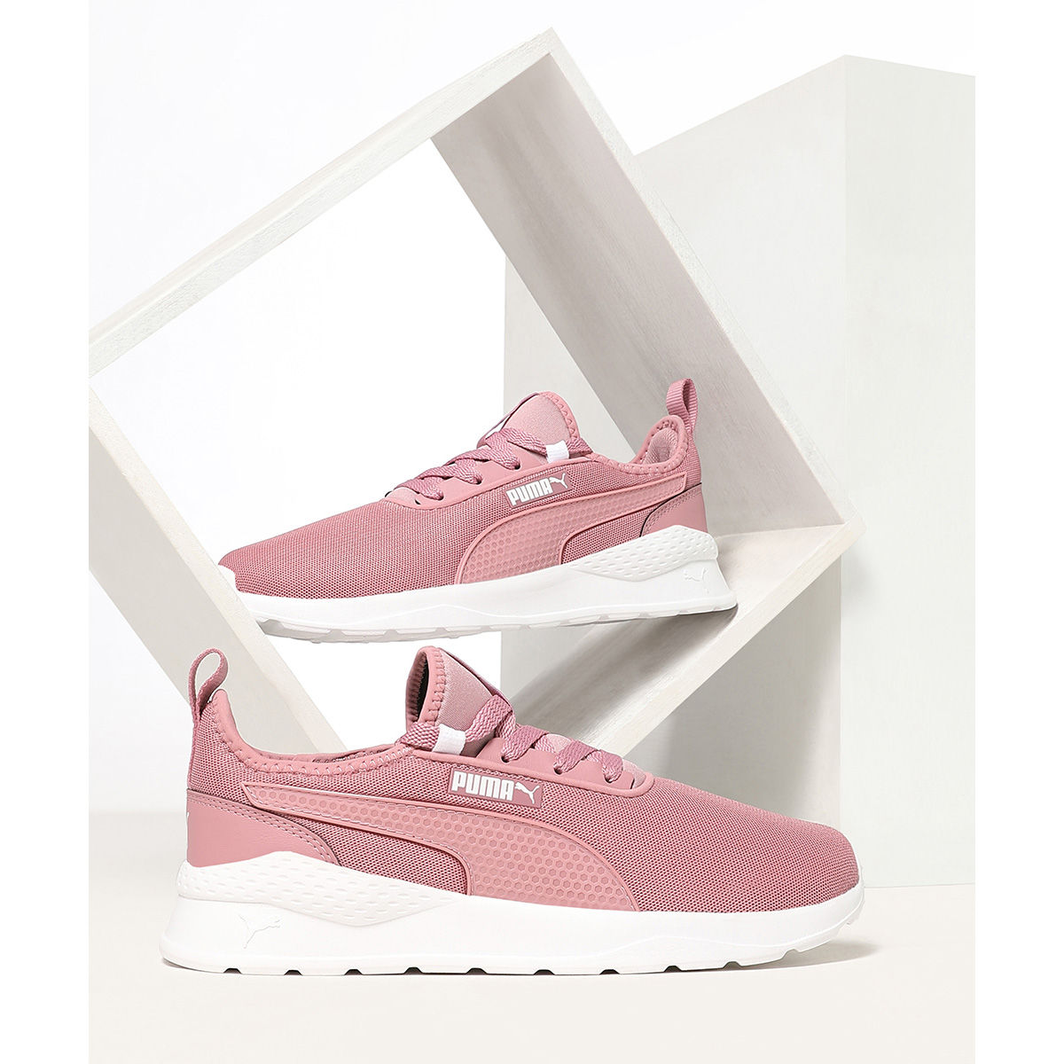 Puma top infinity sneakers